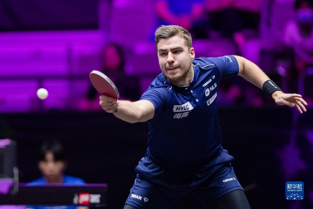 追梦交叉出 追梦交叉出